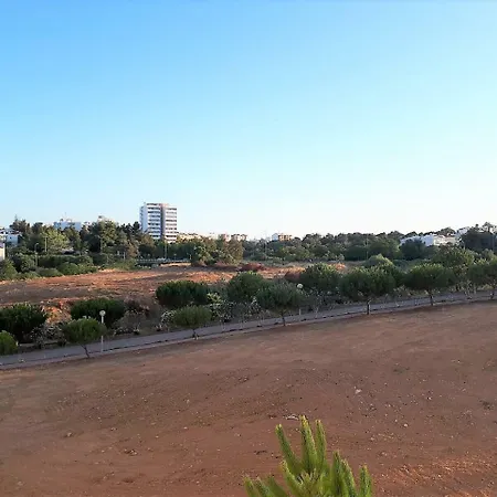 شقة Raminha